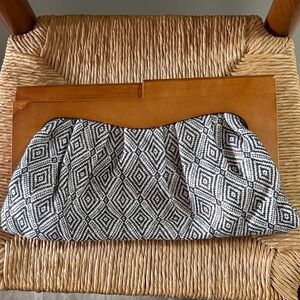 Urban Expressions Black & White Diamond-Pattern A-Line Skirt